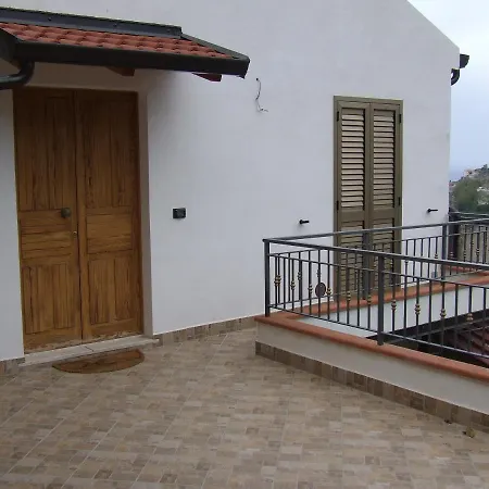 Relax Vista Eolie * 皮拉伊诺